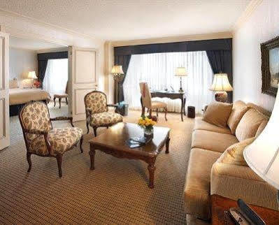 Sutton Place Hotel Торонто Экстерьер фото